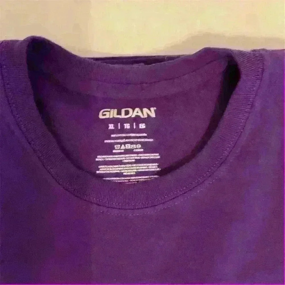 Gildan Men's XL Purple Crew Neck Short Sleeve T-Shirt Soft Breathable - Picture 4 of 4